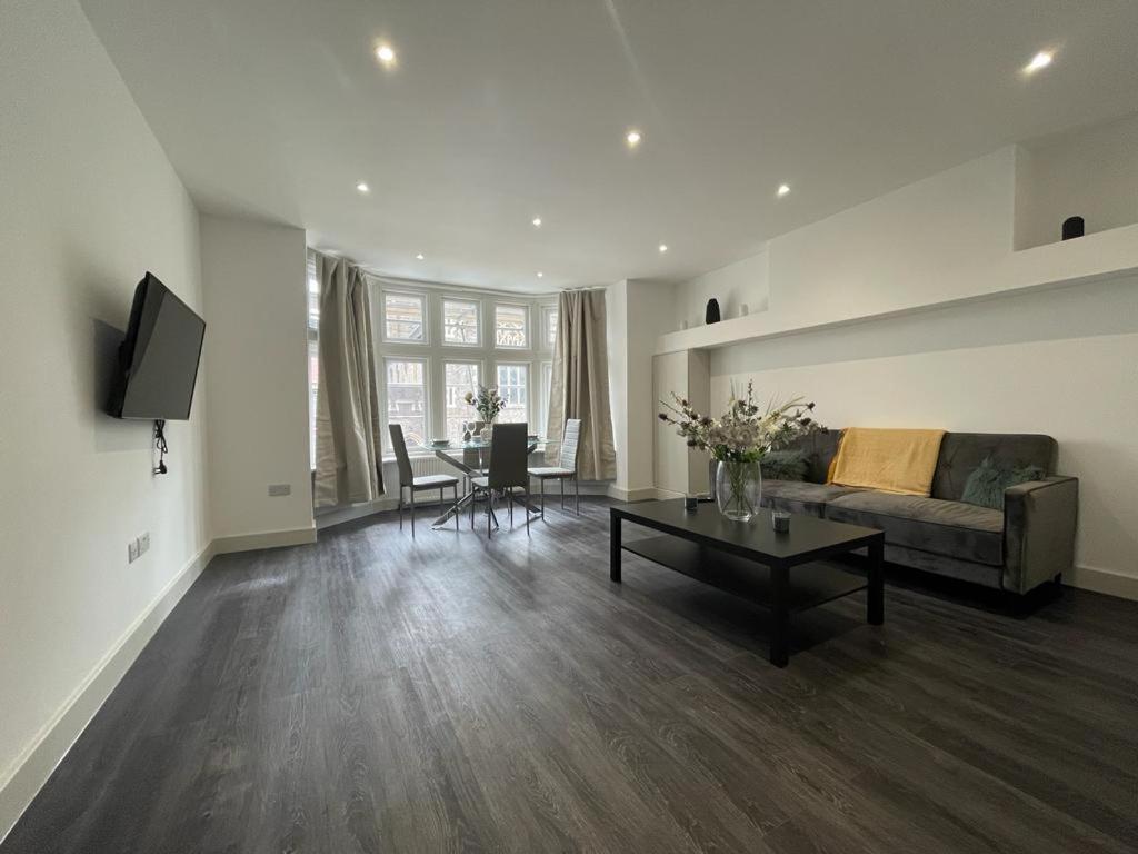 Star London Finchley Road 3-Bed Retreat Londres Exterior foto