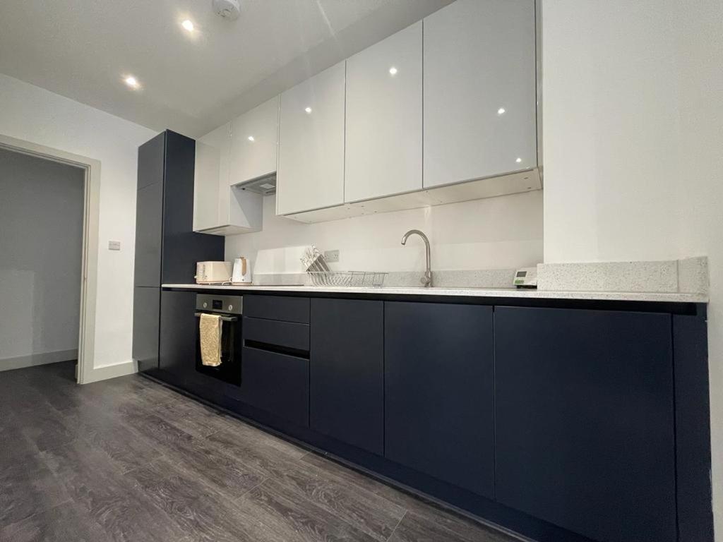 Star London Finchley Road 3-Bed Retreat Londres Exterior foto